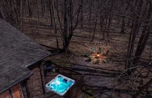 Winter Hideaway - Sled Hill, Hot Tub, Fireplace, Game Room - Foto 34