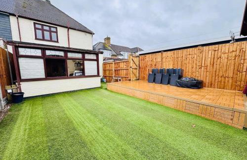 4-Bed Oasis Quiet Culde sac - Foto 36