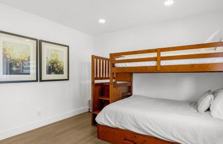 Paso Vista Bella by AvantStay Luxe Group Escape w Wine Country Views - Photo 32