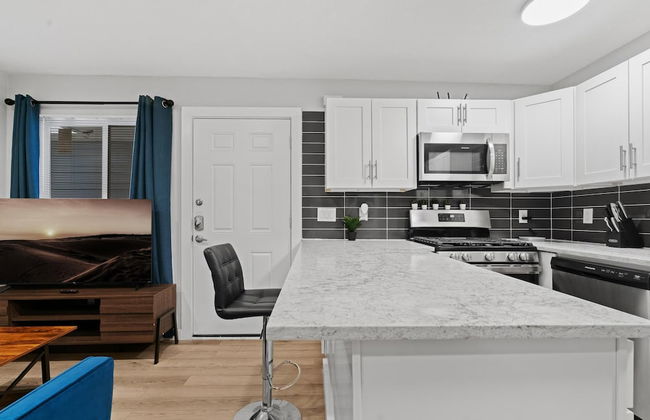 Stylish Studio Downtown Evonify - Foto 19