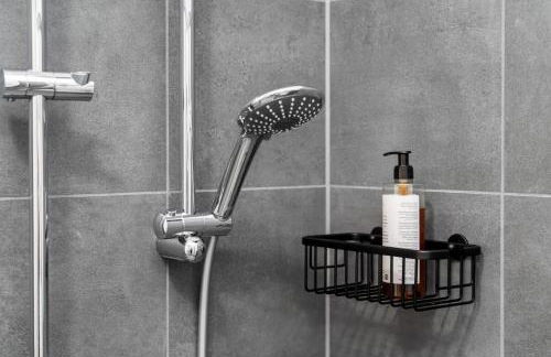 Design Luxus, Vollausstattung, Neubau, 30min Hbf Leipzig 8, Nähe Flughafen, BMW, DHL, Amazon - Foto 35