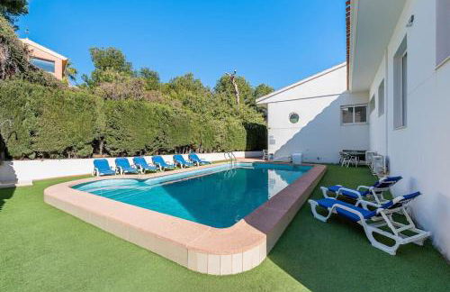 Entire Large Villa next to Award-winning beach - Foto 7