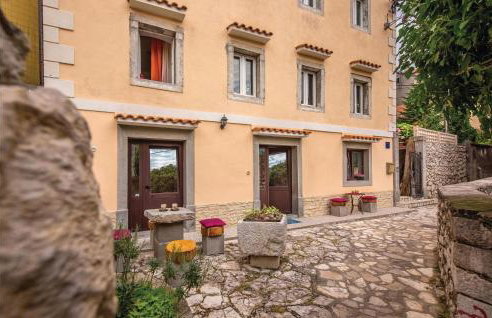 Amazing Apartment In Bakar With Kitchen - Photo 1