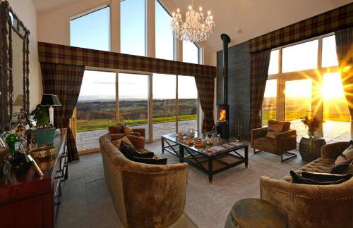 Kipney Farmhouse with hot tub - Photo 24