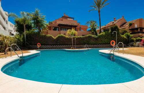 Cozy apartment, with mountain views and large private terrace, on the Golden Mile, Marbella - Foto 30