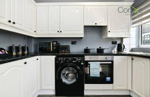 3 Bedrooms Urban Oasis for Contractors and Families by Coraxe Short Stays - Foto 38