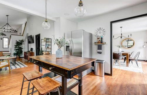 NEW - Modern Rustic Retreat Ardmore Chalet - Foto 58