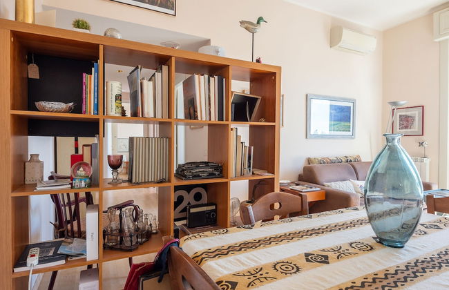 Bright Panorama Apartment - Photo 12