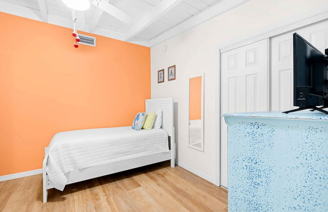 Seabreeze Cove Waterfront Gem 38 Foot Dock Cabana Club - Foto 54