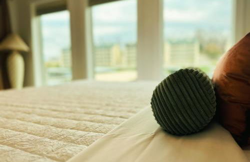 Daylight Cove Lakefront Condo, Pool, Hot Tub! - Foto 41