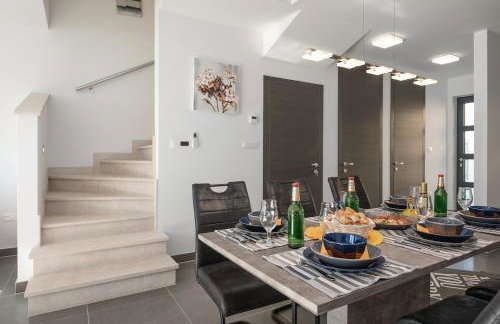 Villa Ampla with heated wellness pool near Poreč - Foto 23