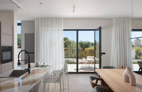 Brand NEW villa S58 with HEATED pool - Foto 8