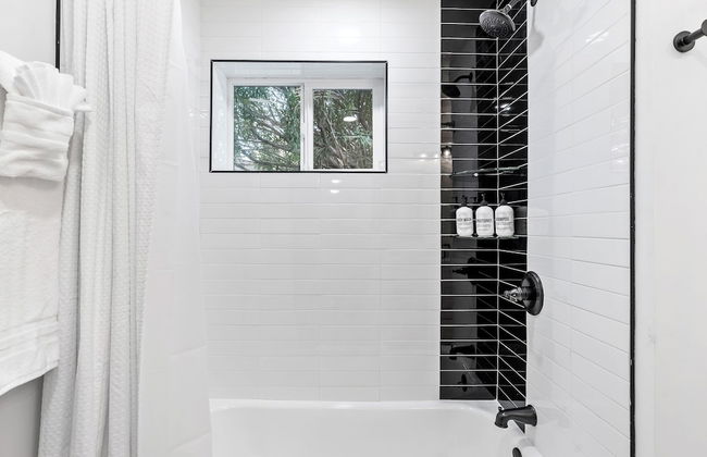 Rosewood Inn - Photo 28