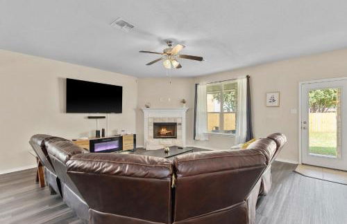 NEW 12 Bd Temple House, up to 14 PPL, Perfect for Families, Contractors, Large Groups, In Home Theatre, Arcade, Billiards - Professionally Managed By Stay Albatross Furnished Rentals - Foto 10