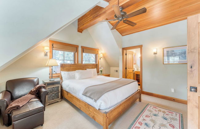 Ward Creek by Avantstay 5 Min Walk to Lake, Deck - Foto 23