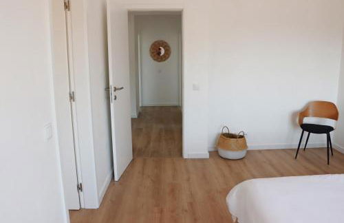 Vivenda Geminada com piscina a 10 minutos a pé da praia, by QoZzy - Foto 26