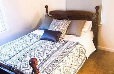 Entire Private 2 bedrooms house, nice neighborhood - Foto 8