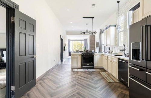 The Black and White House - Foto 39