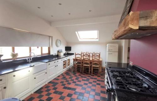 Gorgeous 3/4 bedroom bungalow - Foto 9