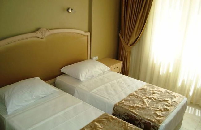 Golden Moon Apart Hotel - Photo 14