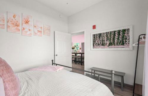 2 Condo Units! Sleeps 26! Free Parking, 5 Min DT - Foto 30