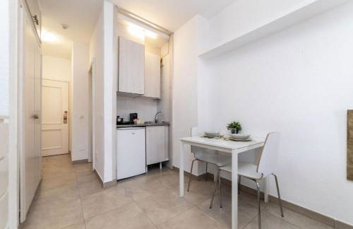 Classy XIII - Ferga Suites - Photo 15