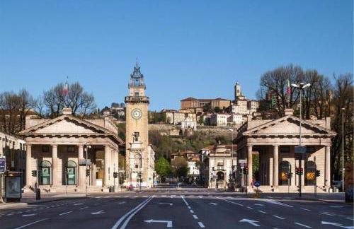 Central Luxury Apt w Garage Happy Home Bergamo 1 - Foto 38
