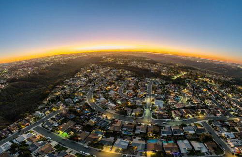 Entire Private Home with 3 Bedrooms 2 Bathrooms, Gated Yard, Garage, Hot Tub, 4-Beds, Golf, Mira Mesa, Available Now - Photo 74