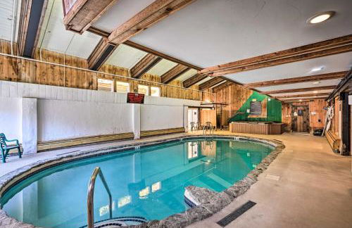 8 Mi to Mt Snow Cozy Bear Cabin with Hot Tub! - Foto 31