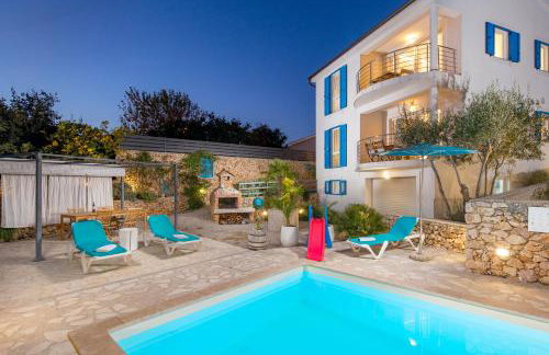 Apartments Villa Padrone with pool - perfect for families! - Photo 59