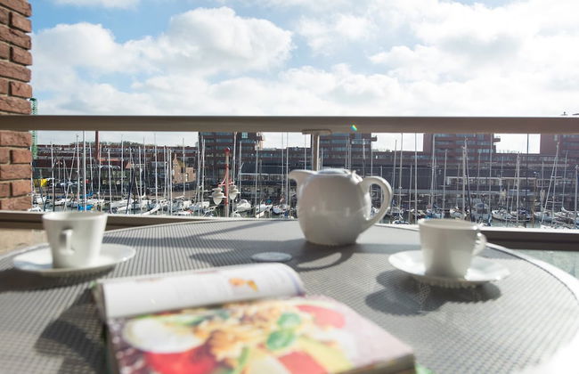 Modern Apartment Near the Beach - Photo 8