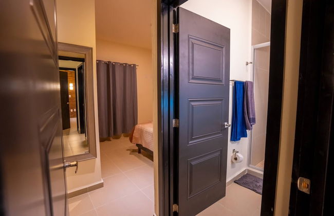 Luxury Apartment With Poll - Photo 58