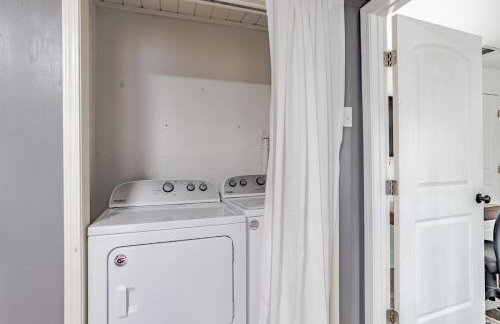 Sunny Midtown Cottage- Midtown Mobile - Photo 28