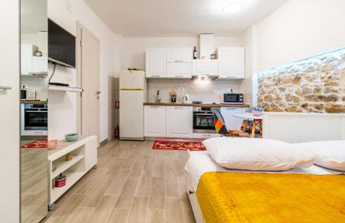 Studio apartman Mirela Kaštel Štafilić - Foto 8