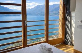 Spectacular views and modern living on Lake Como - Photo 9