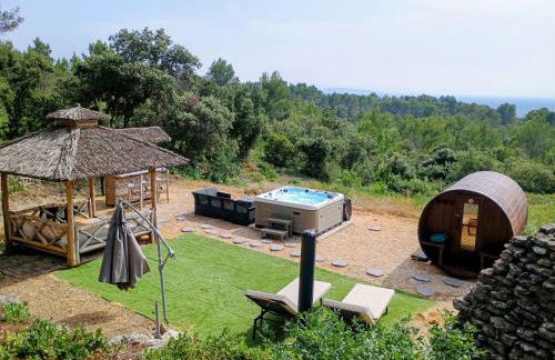Gîte Lavande vue Luberon 33 hectares piscine Spa Sauna au cœur de Provence - Foto 1