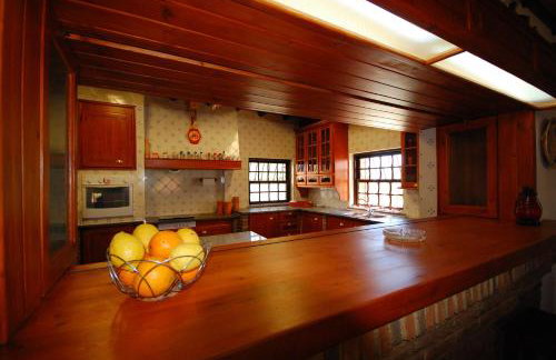 Rustic Villa Tavira with Mountain Views and Pool - Foto 14