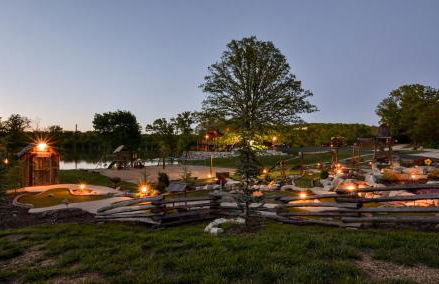 Chalets Resort LAKEFRONT Cottage Free Amenities Amazing views Kayaks 2 Pools - Foto 12