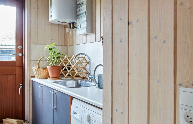 6 Person Holiday Home in Farevejle - Photo 6