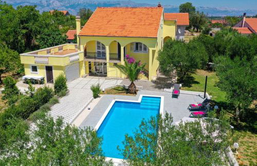 Holiday Home in Policnik with Private Pool - Foto 16