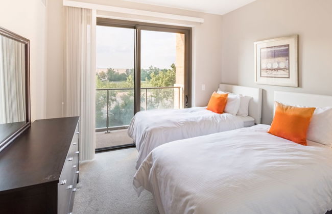 Bluebird Suites near Pentagon - Photo 27