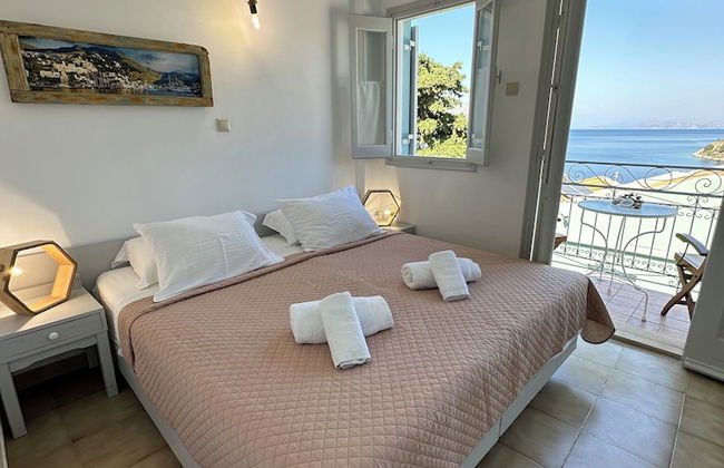 Niriides Hotel & Apartments - Photo 22