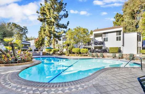 A Tranquil Retreat in Tarzana CA - Foto 1