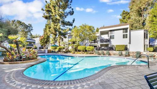 A Tranquil Retreat in Tarzana CA - Foto 1