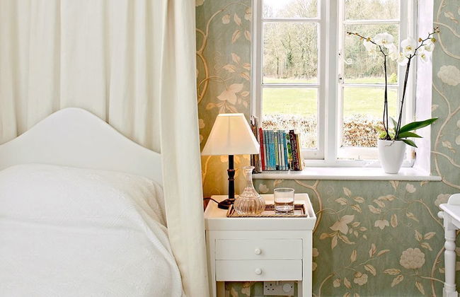 Epsom Cottage - Photo 3