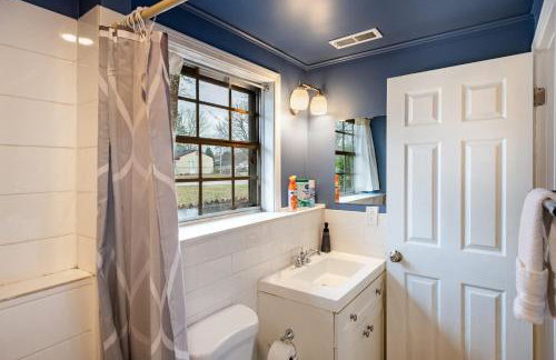 Charming 3-Bed Stay Airport 10 Min Pets OK - Foto 18