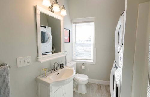 Jennifer's Penthouse Panoramic City Views w Deck - Foto 26