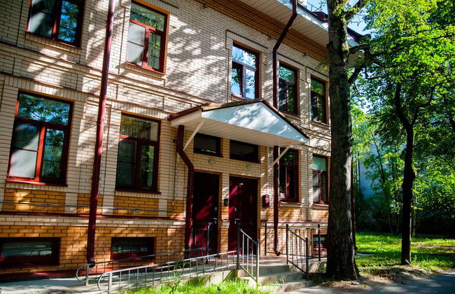 Modern History Apartments - Photo 1