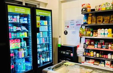 Studio 64 novo bem equipado com ar condicionado, cozinha completa, até 4 pessoas - Centro Mogi - Photo 27