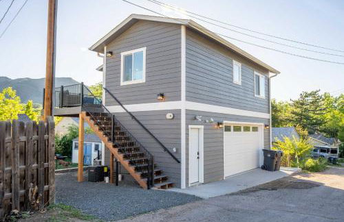 Golden Cottage Near Red Rocks and School of Mines! - Photo 25